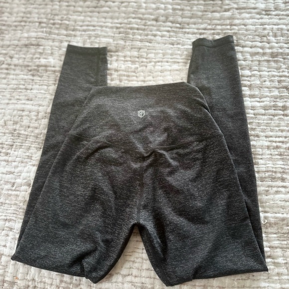 BORN PRIMITIVE - Picture 3 of 5